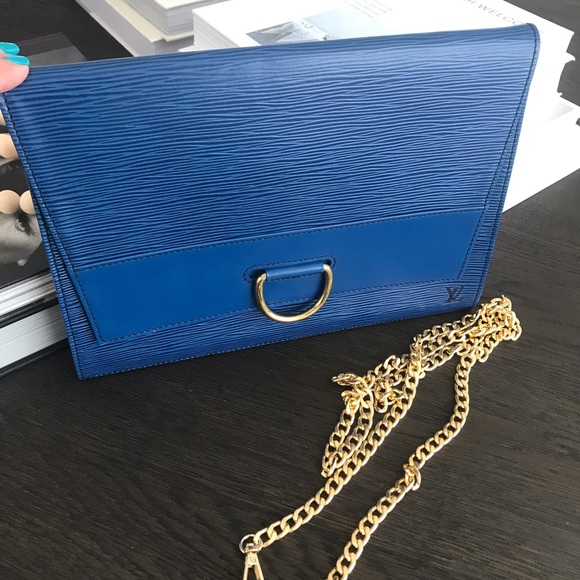 LOUIS VUITTON Stunning blue Louis Vuitton Epi clutch bag   EUC , rare  color - Picture 3 of 16